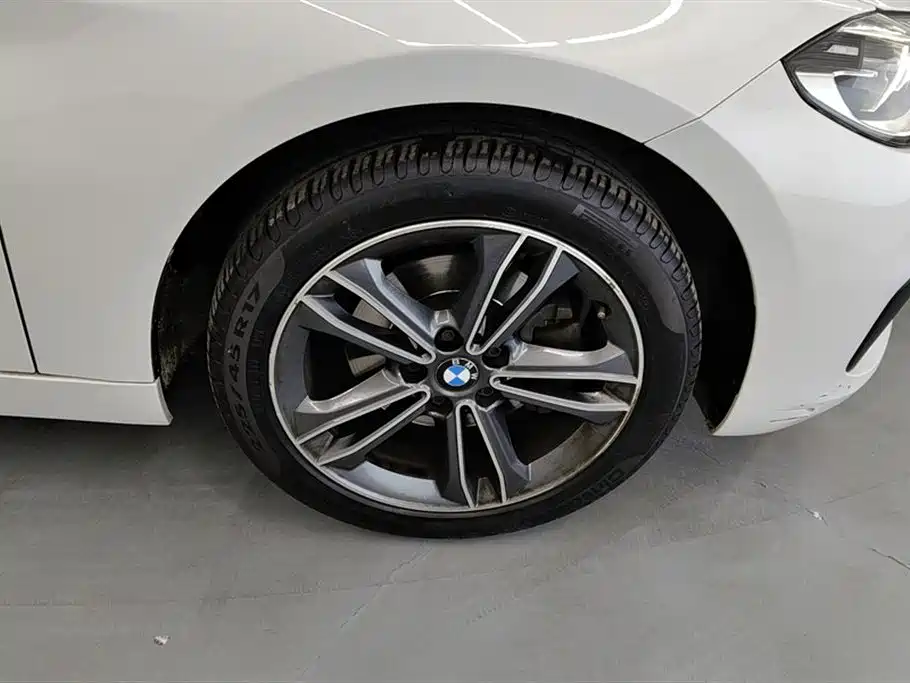 BMW 1 Series 2019