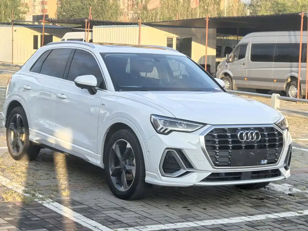 Audi Q3 2022