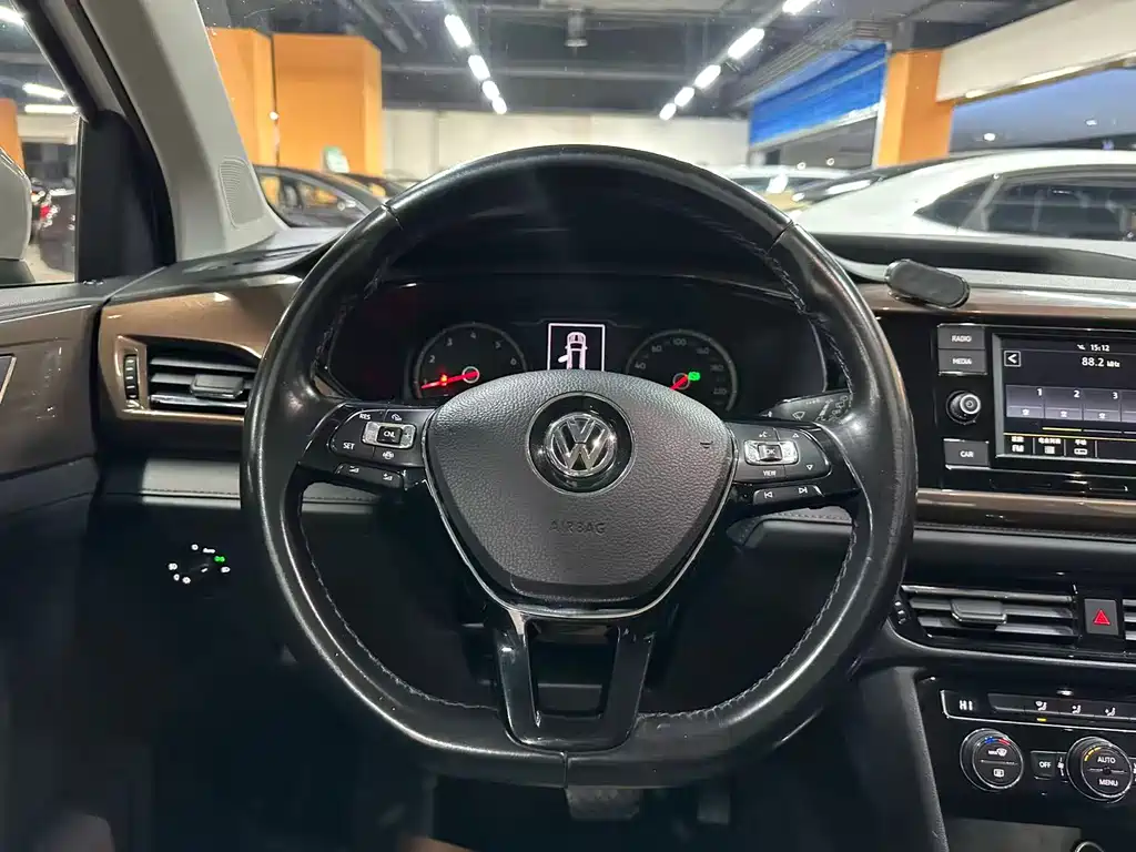 Volkswagen Tharu 2020 — фото 10