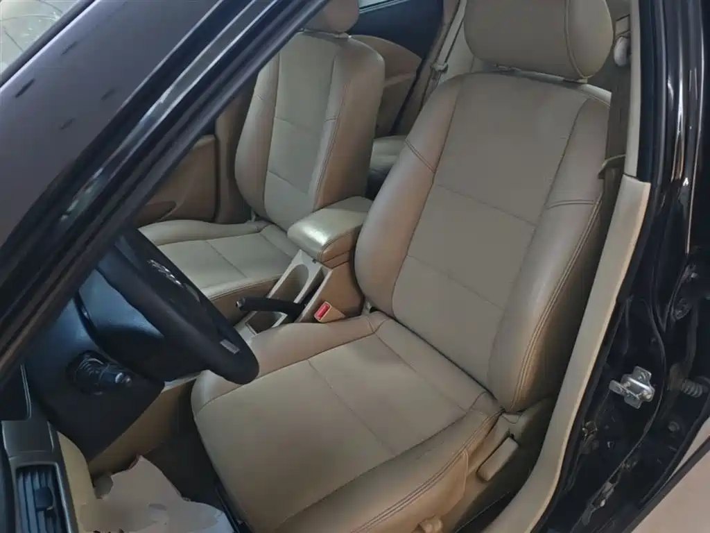 Buick Excelle 2015 — фото 15