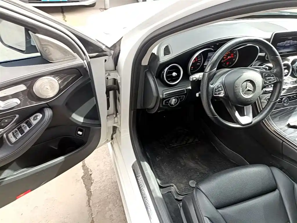 Mercedes-Benz C-Class 2016 — фото 16
