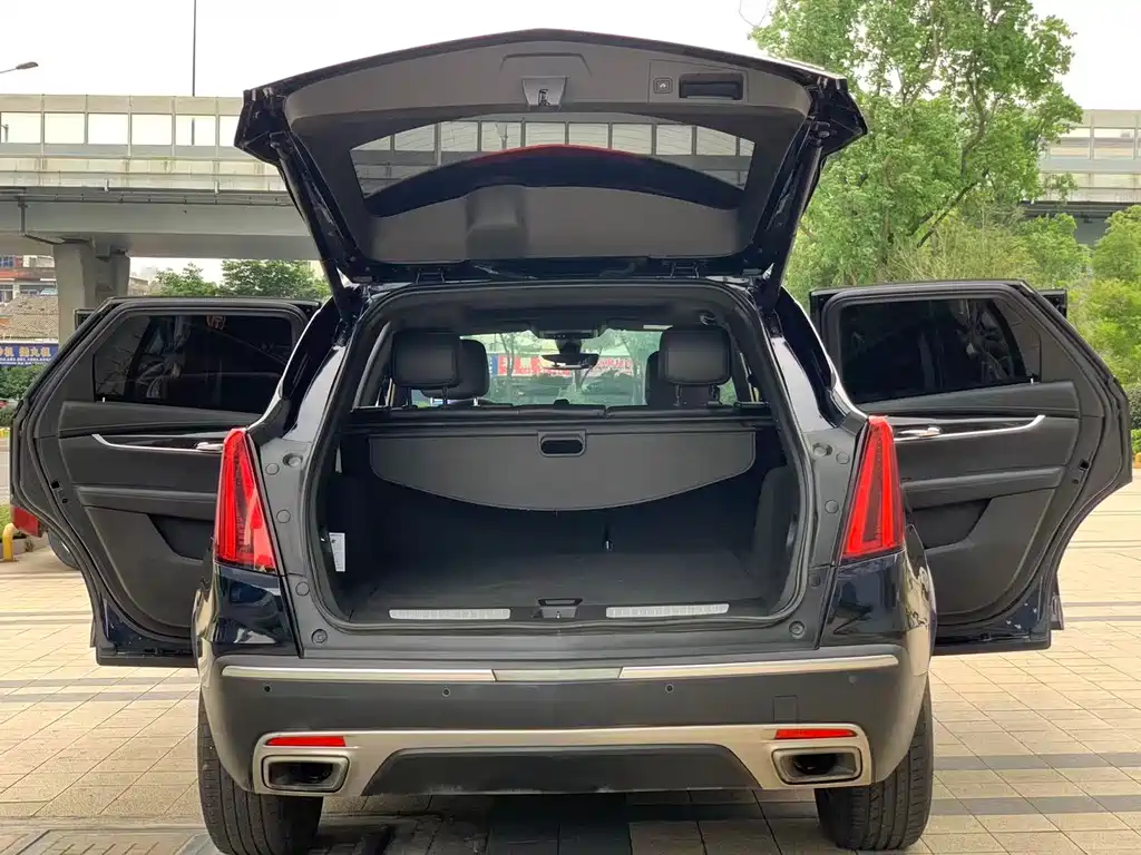 Cadillac XT5 2020 — фото 9