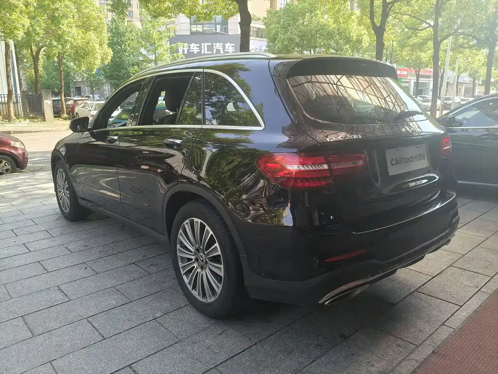 Mercedes-Benz GLC 2017 — фото 13