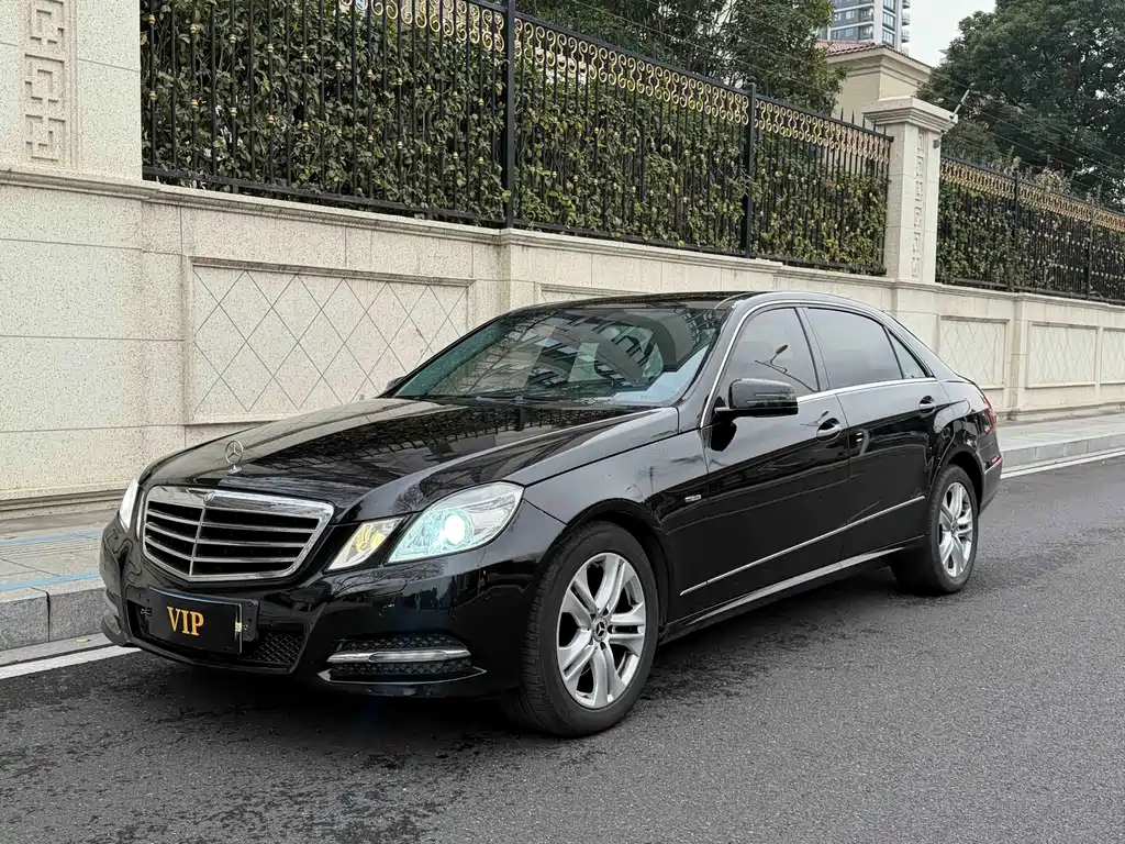 Mercedes-Benz E-Class 2012