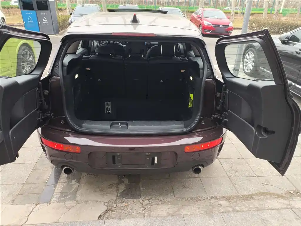 MINI Clubman 2018 — фото 19