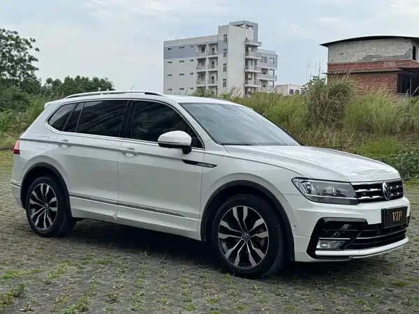 Volkswagen Tiguan L 2021
