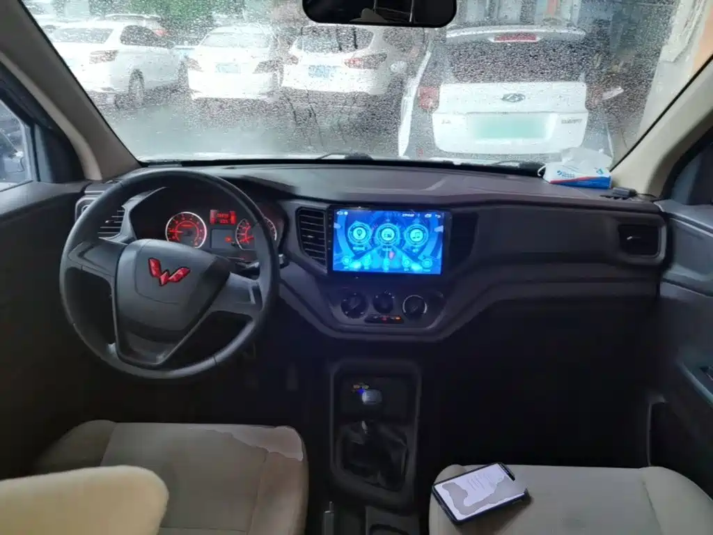 Wuling Hongguang V 2023 — фото 10
