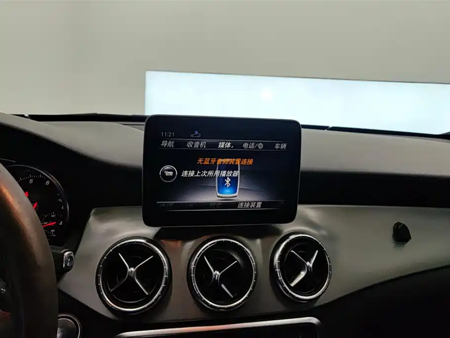 Mercedes-Benz CLA 2016 — фото 13