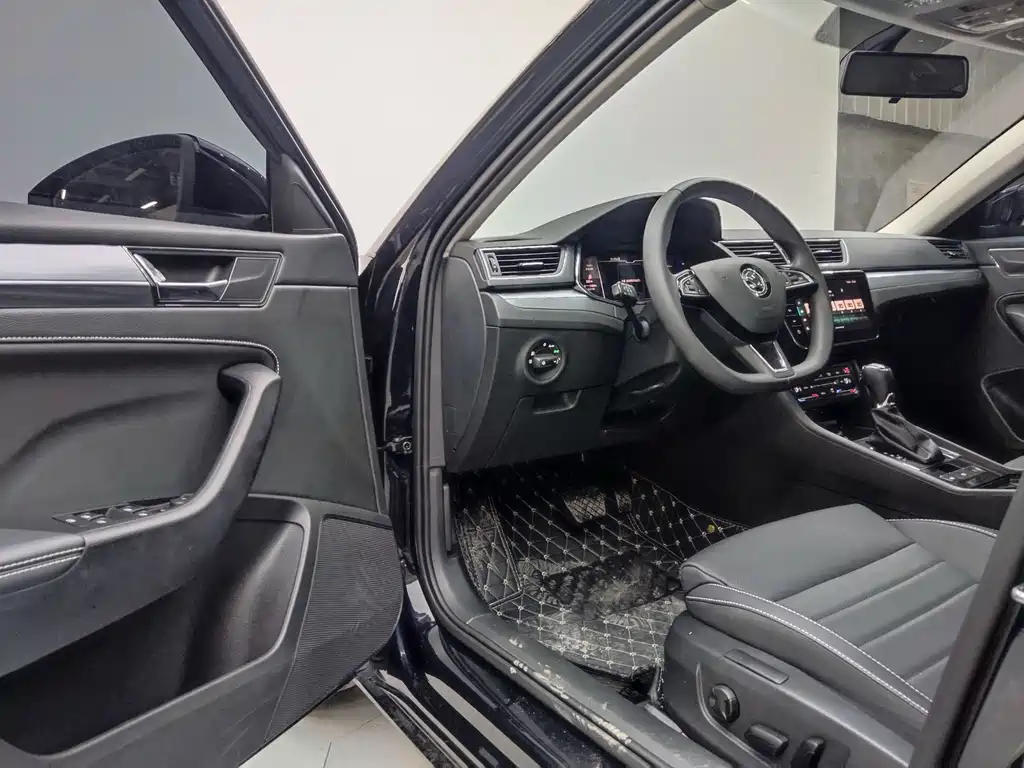 Skoda Superb 2024