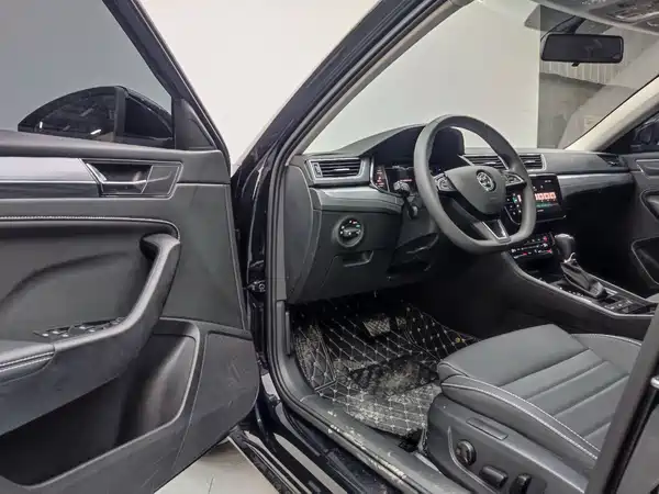 Skoda Superb 2024