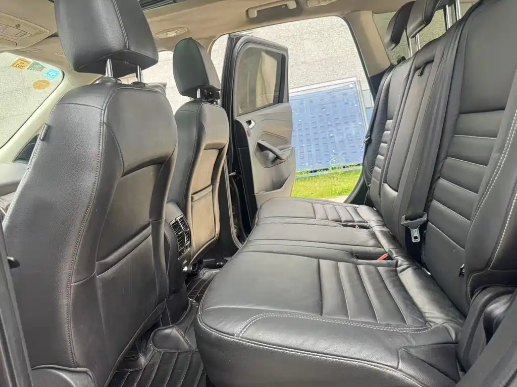 Ford Kuga 2015 — фото 17