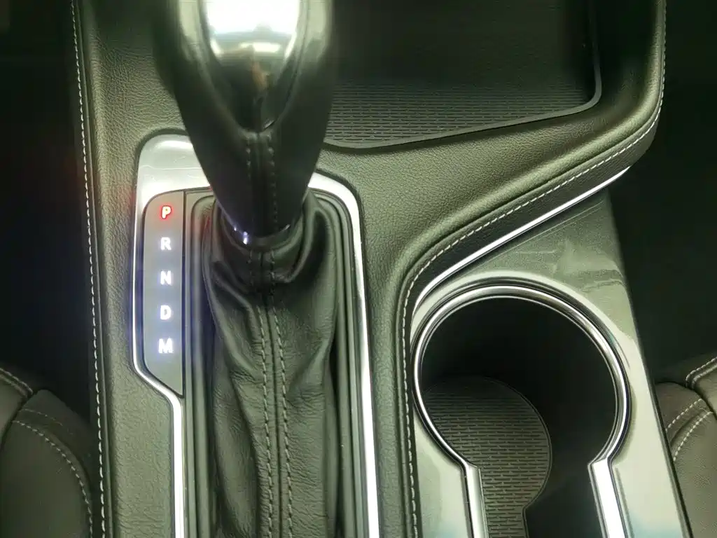 Cadillac CT4 2022 — фото 13