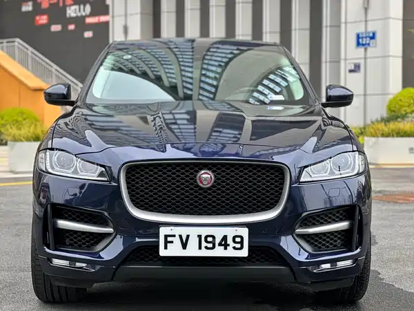 Jaguar F-PACE 2018