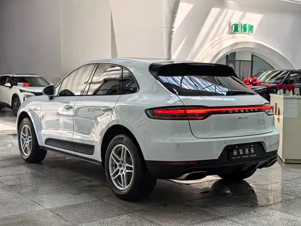 Porsche Macan 2020