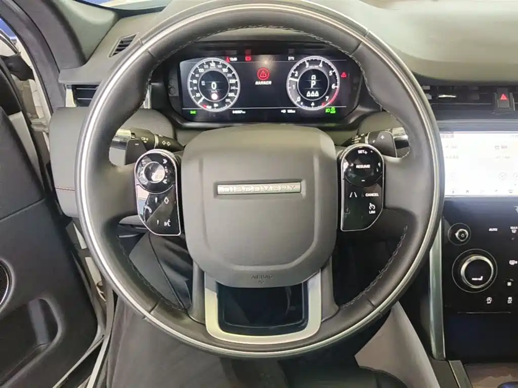 Land Rover Discovery Sport 2021 — фото 11