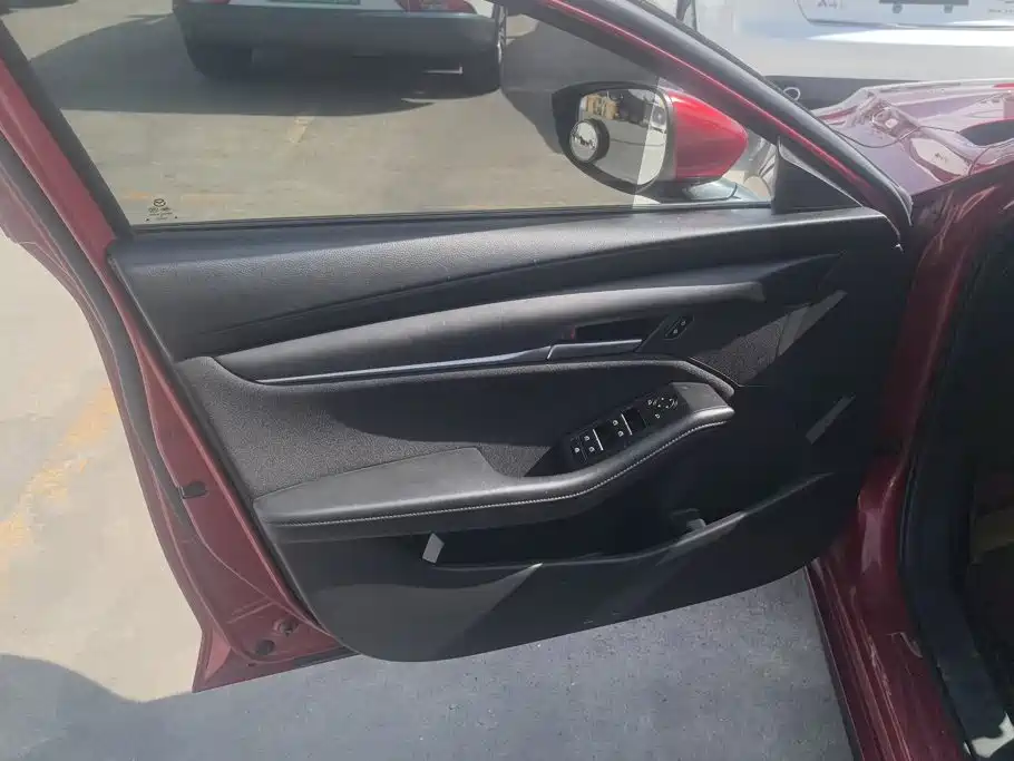 Mazda 3 Angkesela 2021