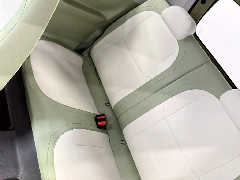 Geely Galaxy Panda 2026 — фото 16
