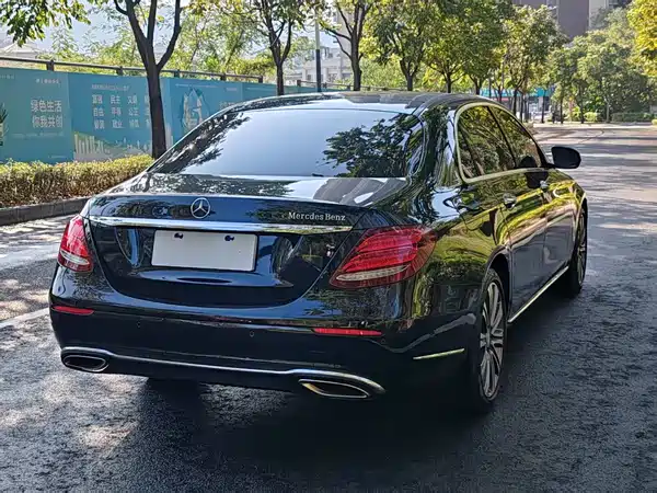 Mercedes-Benz E-Class 2017