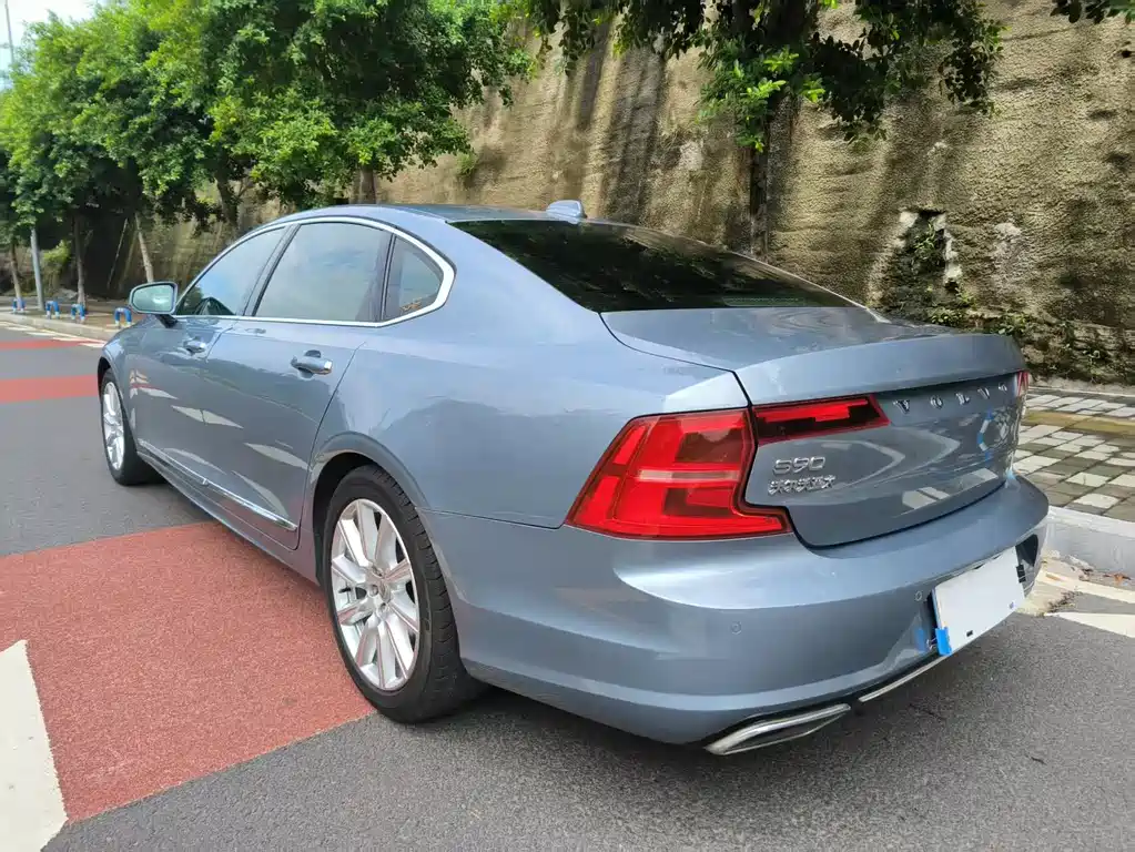 Volvo S90 2020 — фото 10