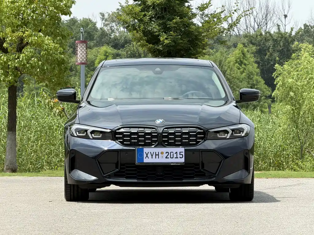 BMW 3 Series 2024