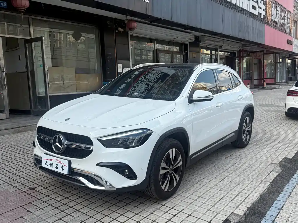 Mercedes-Benz GLA 2025