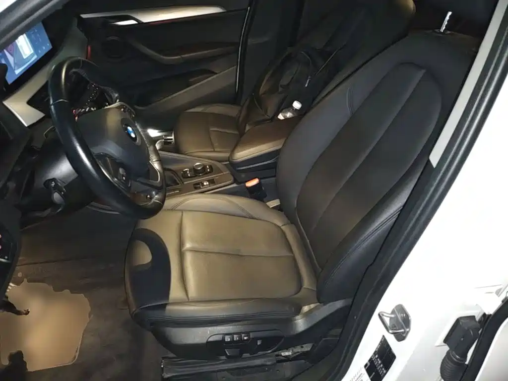 BMW X1 2019 — фото 15