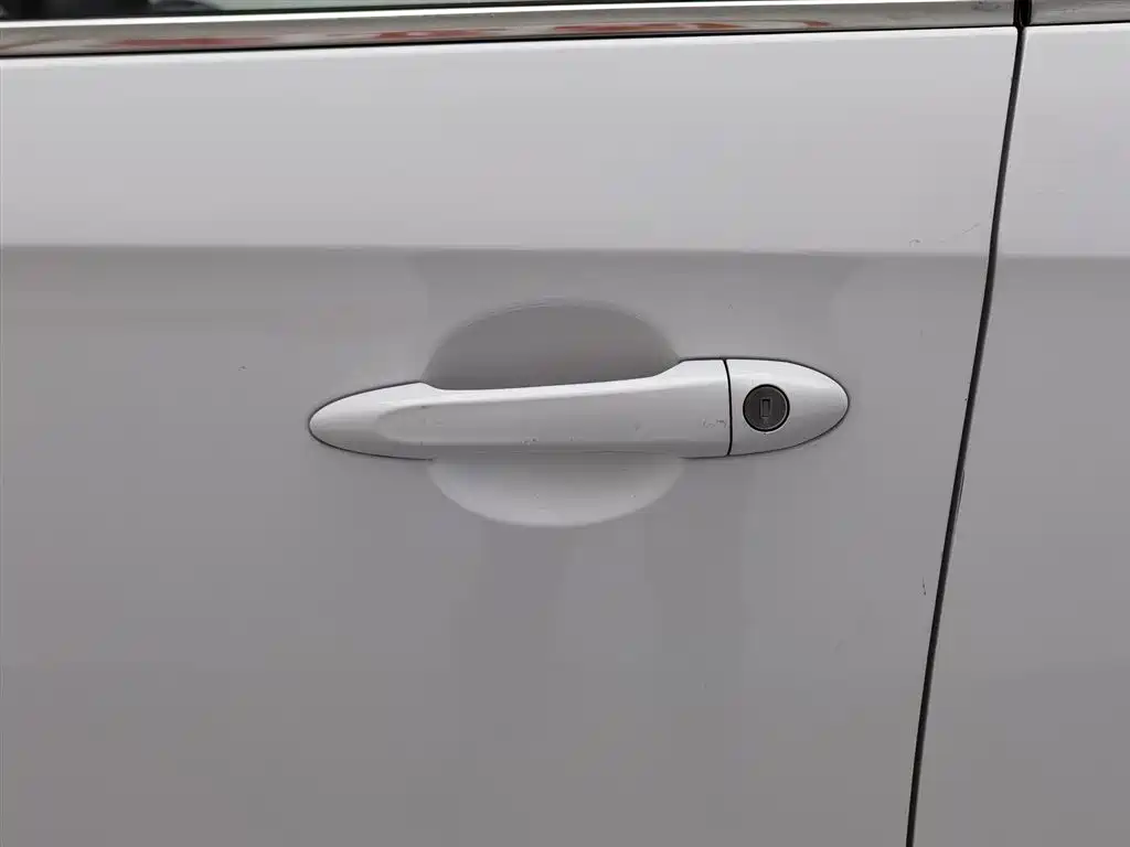 Buick Excelle 2018 — фото 18