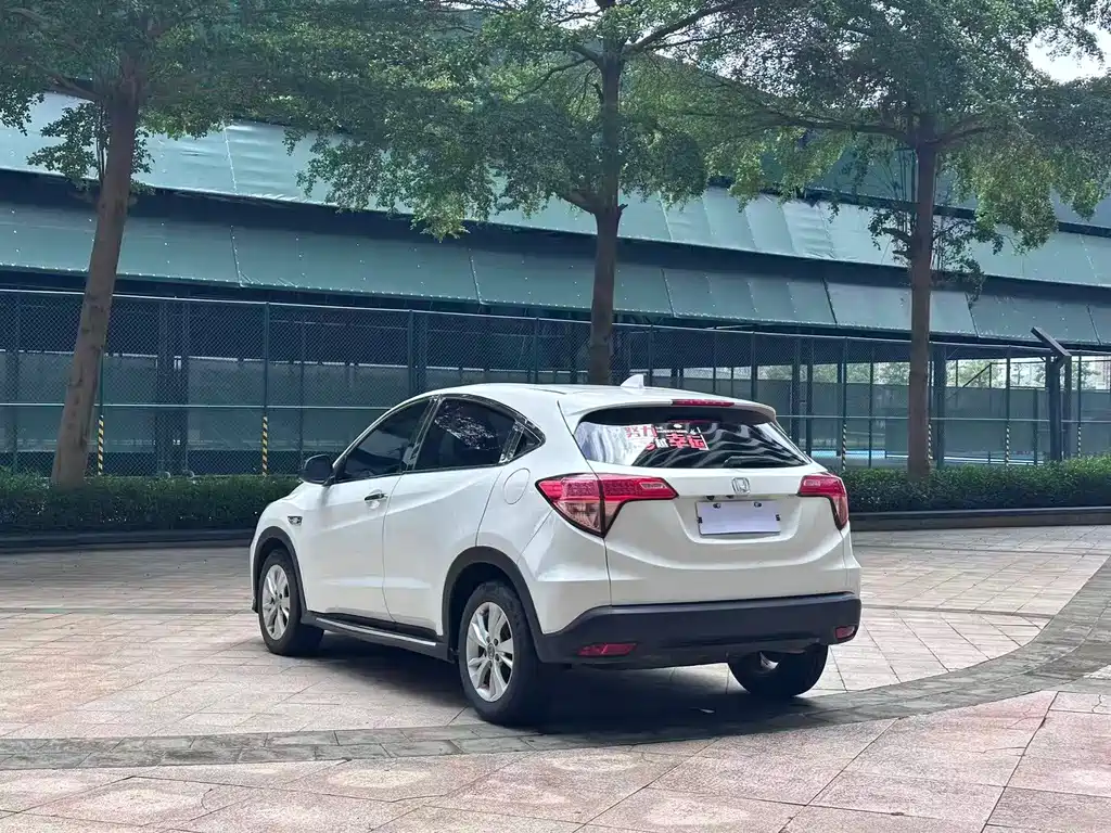 Honda Vezel 2017 — фото 8