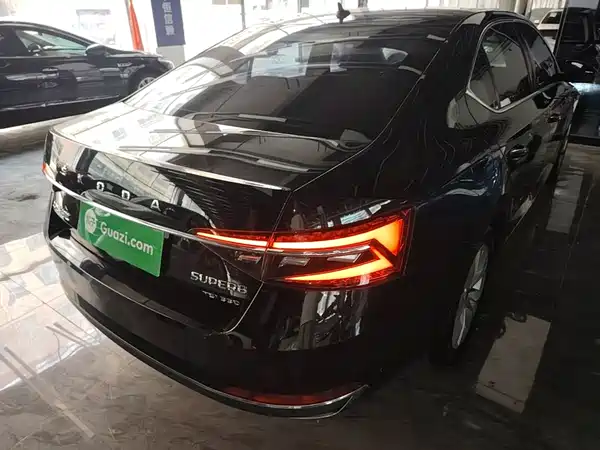 Skoda Superb 2020