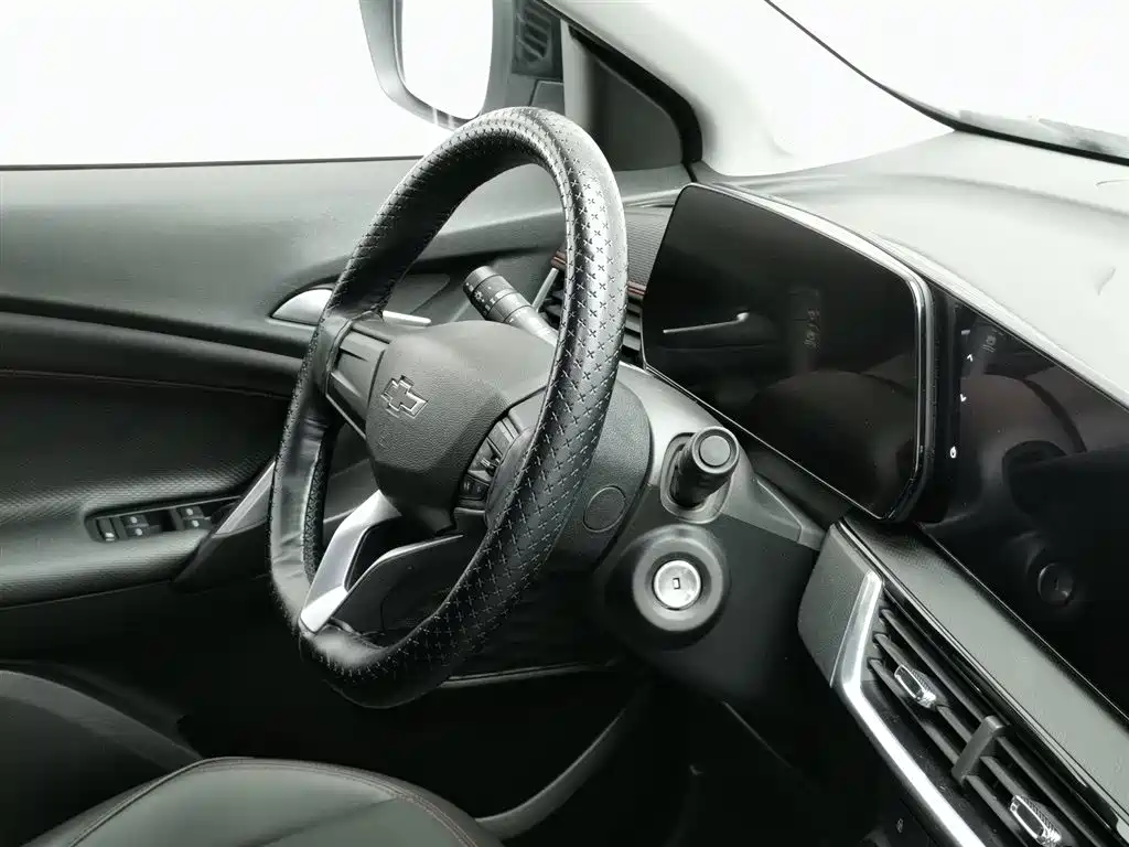 Chevrolet Trax 2023 — фото 22