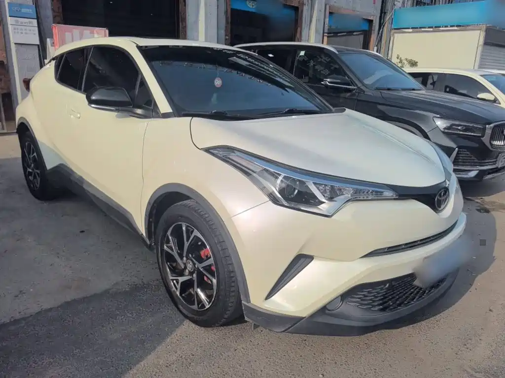 Toyota C-HR 2019 — фото 4