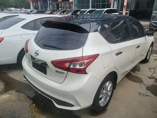 Nissan Tiida 2021