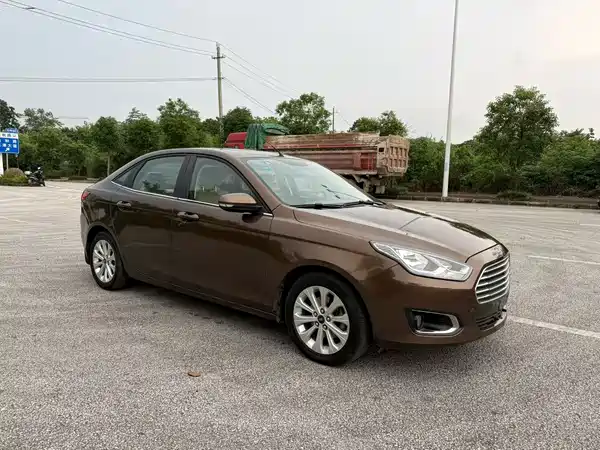 Ford Escort 2015