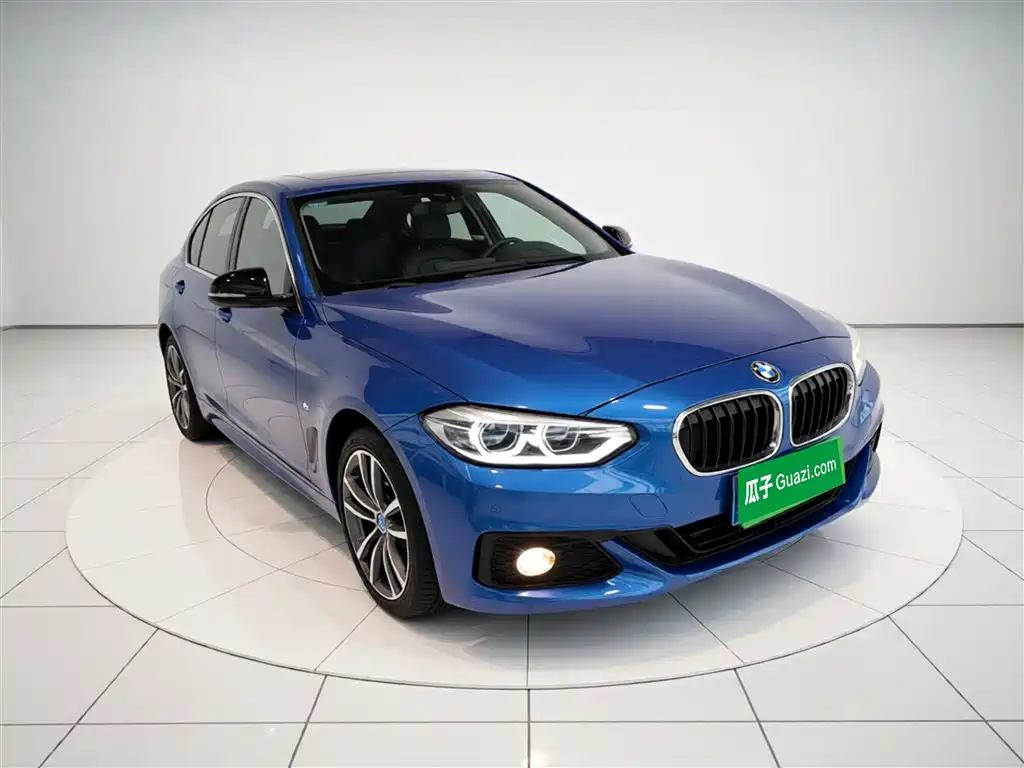 BMW 1 Series 2017 — фото 22