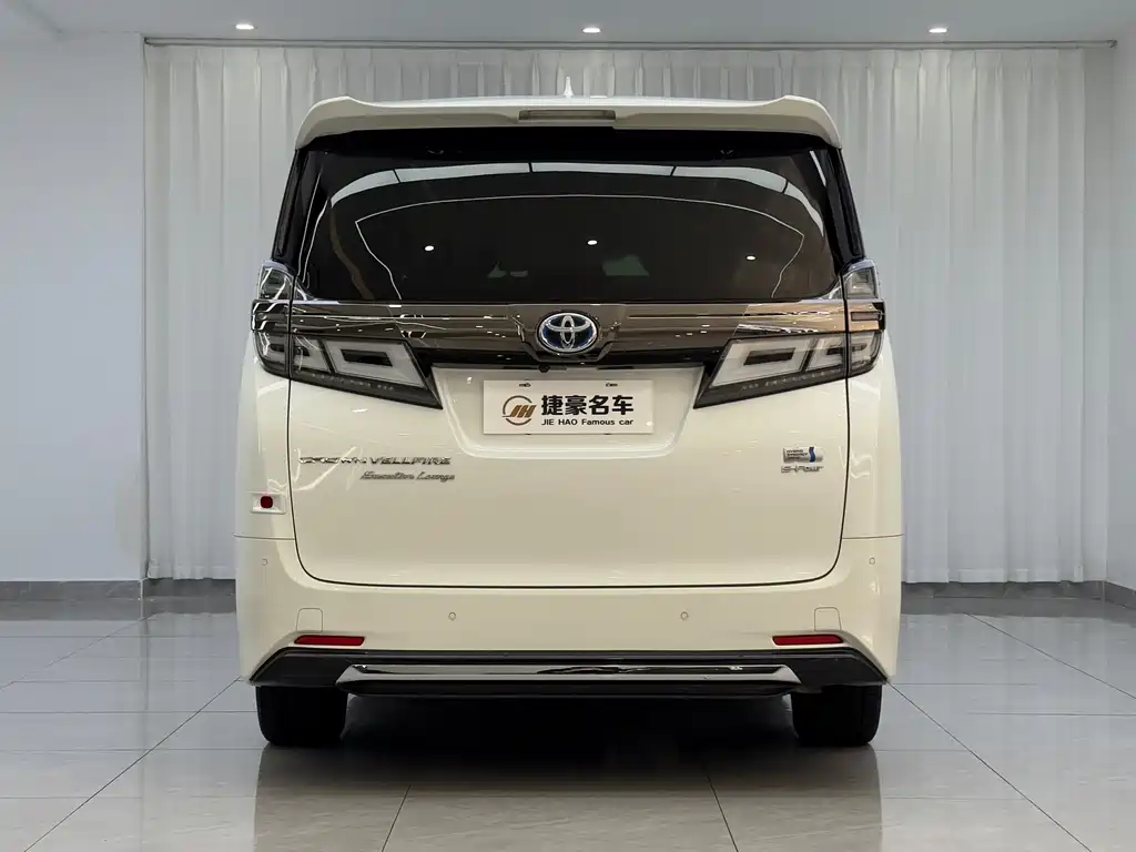 Toyota Vellfire 2023 — фото 14