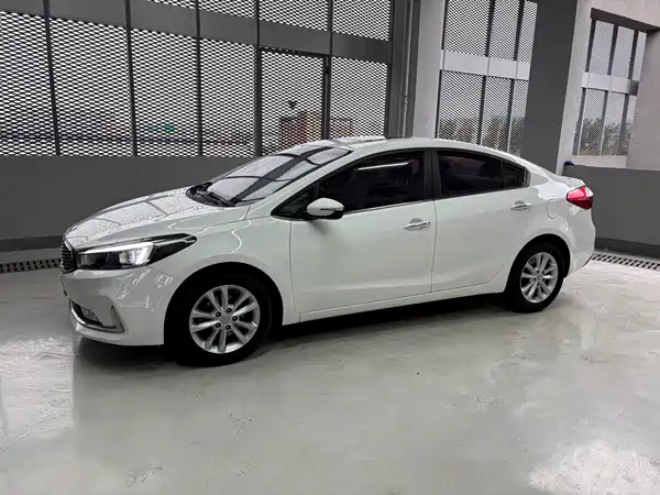 Kia K3 2016