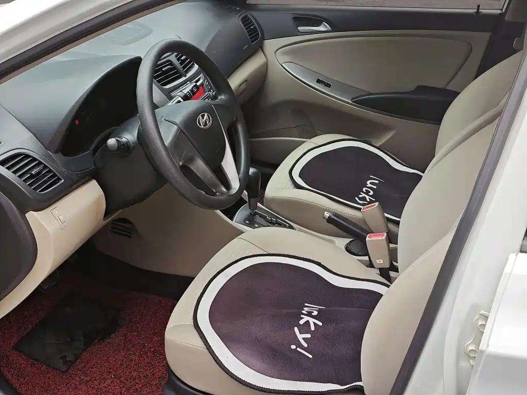 Hyundai Verna 2014 — фото 10