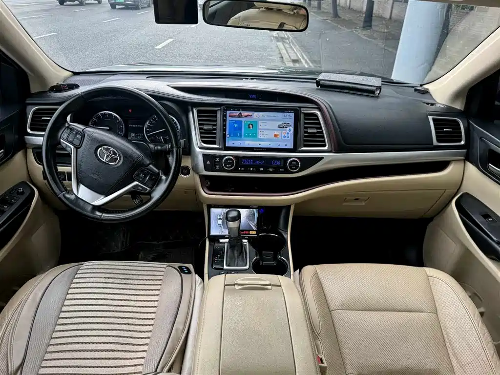 Toyota Highlander 2016 — фото 3
