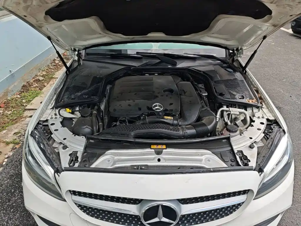 Mercedes-Benz C-Class 2019 — фото 20