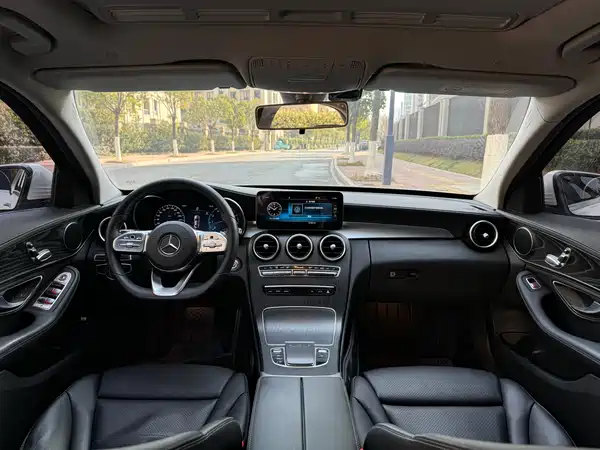 Mercedes-Benz C-Class 2020