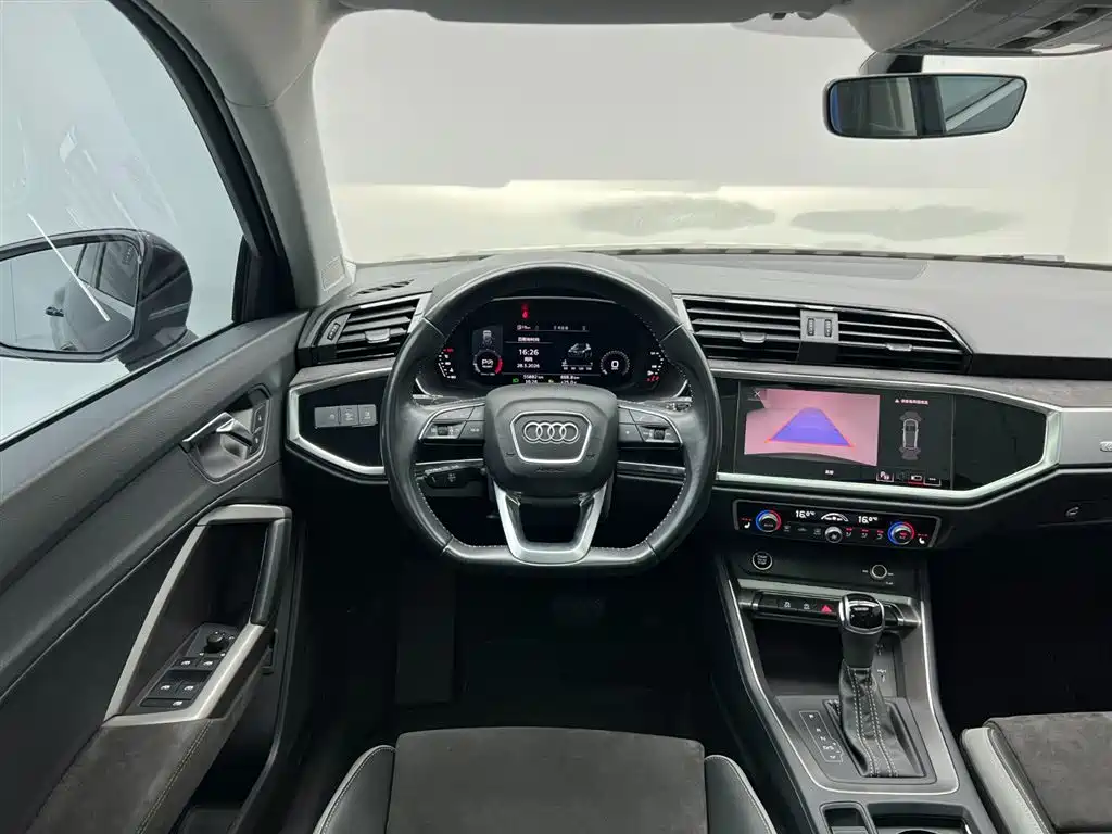 Audi Q3 2021 — фото 18