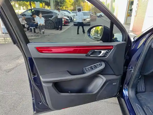 Porsche Macan 2022