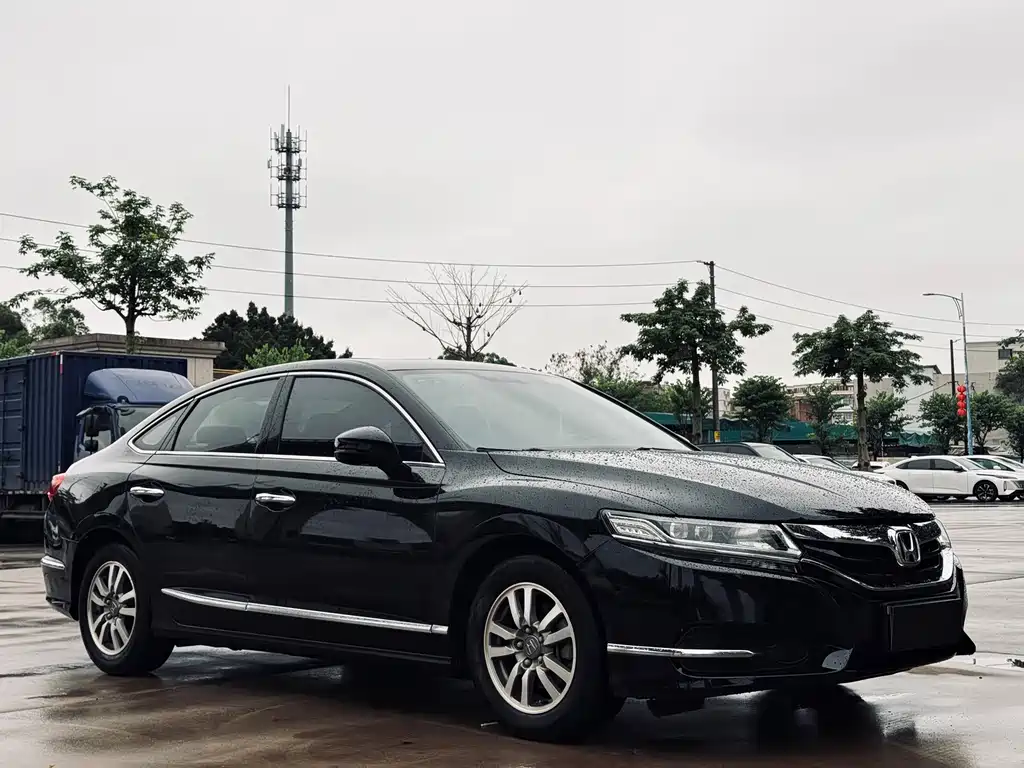 Honda Spirior 2018 — фото 3