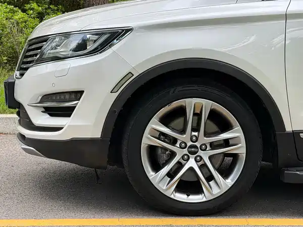 Lincoln MKC 2017