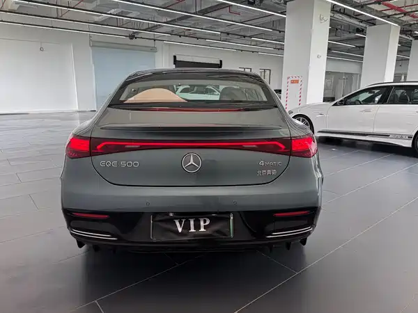 Mercedes-Benz EQE 2025