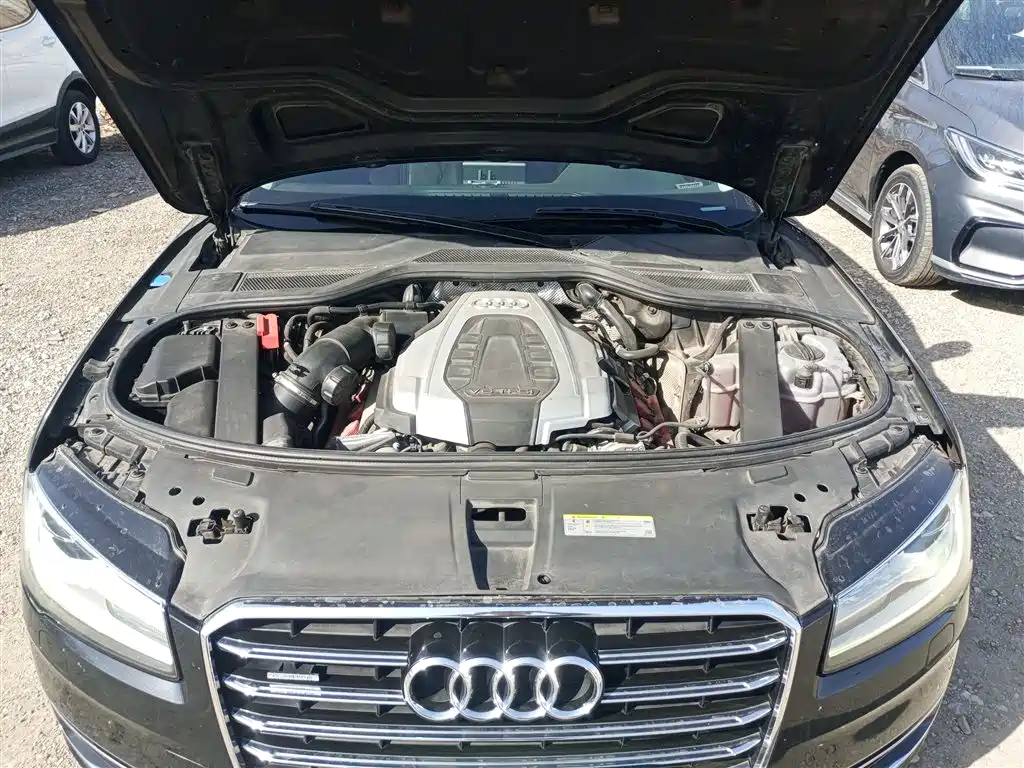 Audi A8 2015 — фото 20