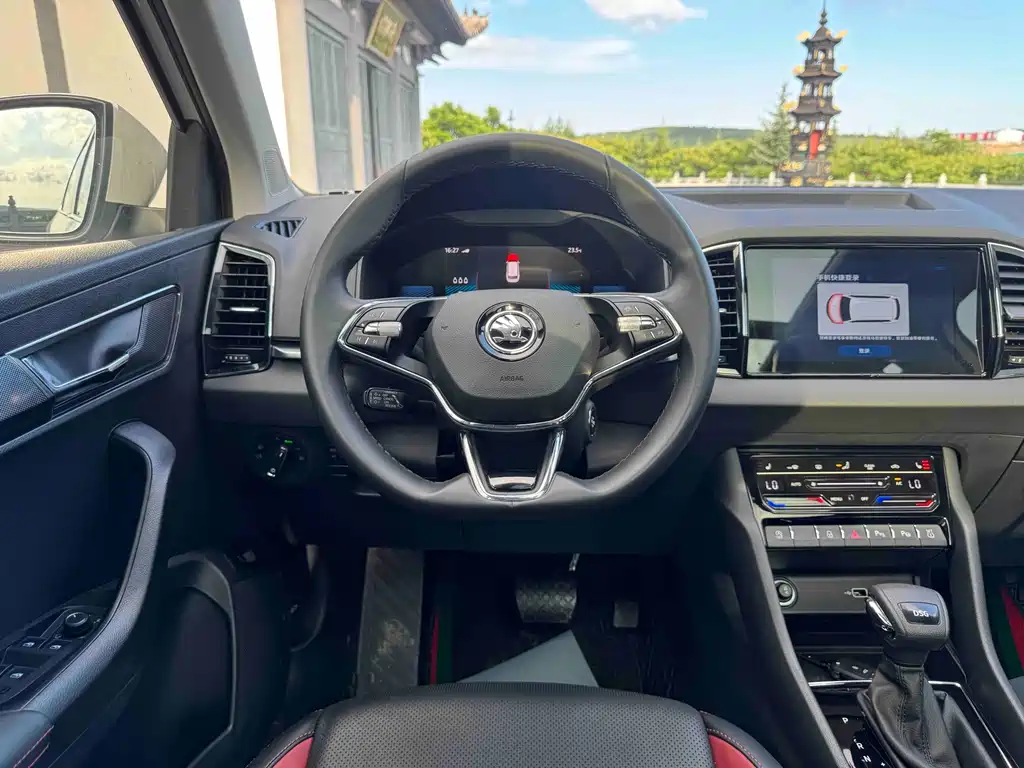 Skoda Karoq 2022 — фото 16