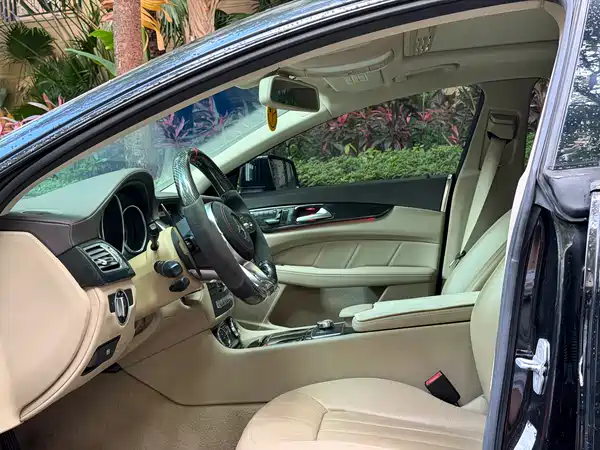 Mercedes-Benz CLS 2013
