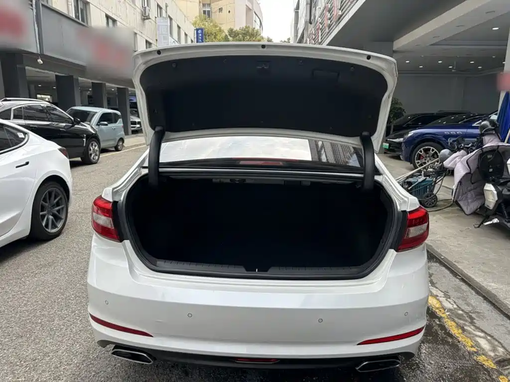 Hyundai Sonata 2015 — фото 21