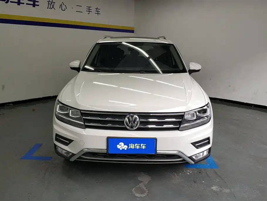 Volkswagen Tiguan L 2017 — фото 2
